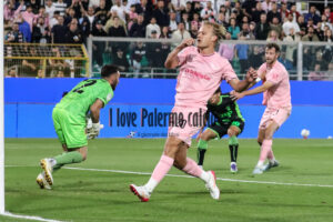 Palermo Catanzaro 2-0 Logo Play (19)