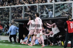 Palermo Catanzaro 2-0 Logo Play (27)