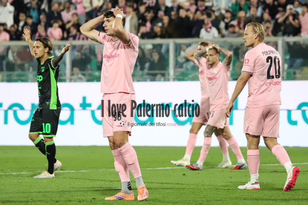 Palermo Catanzaro 2-0 Logo Play (47)