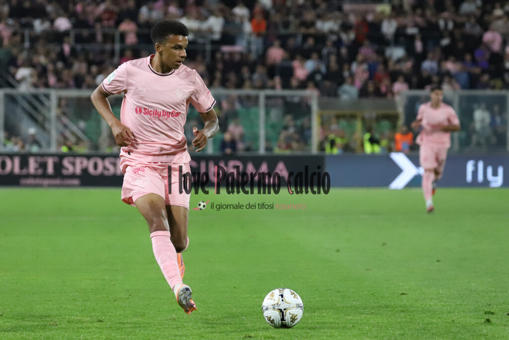 Palermo Catanzaro 2-0 Logo Play (61) rui modesto