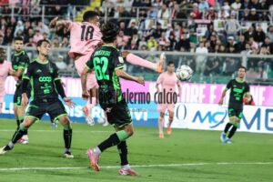 Palermo Catanzaro 2-0 Logo Play (72)