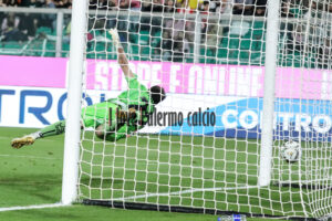 Palermo Catanzaro 2-0 Logo Play (73)