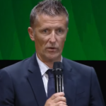 Repubblica: “Serie A, caos VAR: De Marco ha un contratto ma non può lavorare. Scontro con Orsato e club senza risposte”