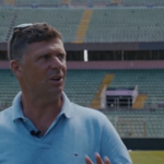 Palermo, Niall Quinn torna al Barbera 36 anni dopo Italia ’90: «Ricordo ancora l’emozione, il nervosismo e la tensione»