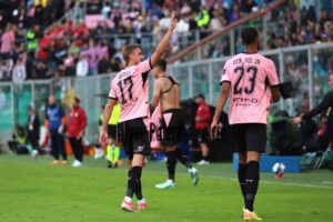 palermo carrarese 1-0 primo tempo gol (2)