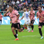 Palermo-Carrarese 2-1, gli highlights: Johnsen e Vavassori regalano la quarta vittoria consecutiva ai rosanero